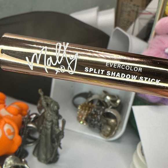 Mally Beauty Evercolor Shadow Stick - Shimmering Rose Gold - Picture 6 of 6